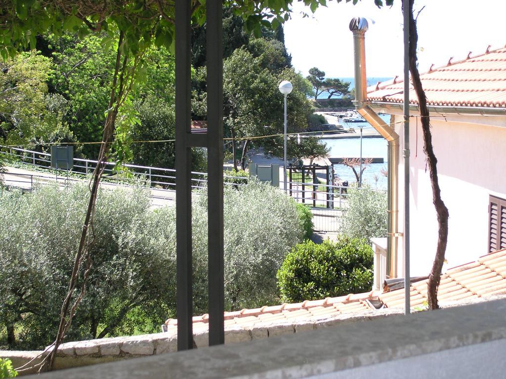 Apartments Iva Кърк Екстериор снимка
