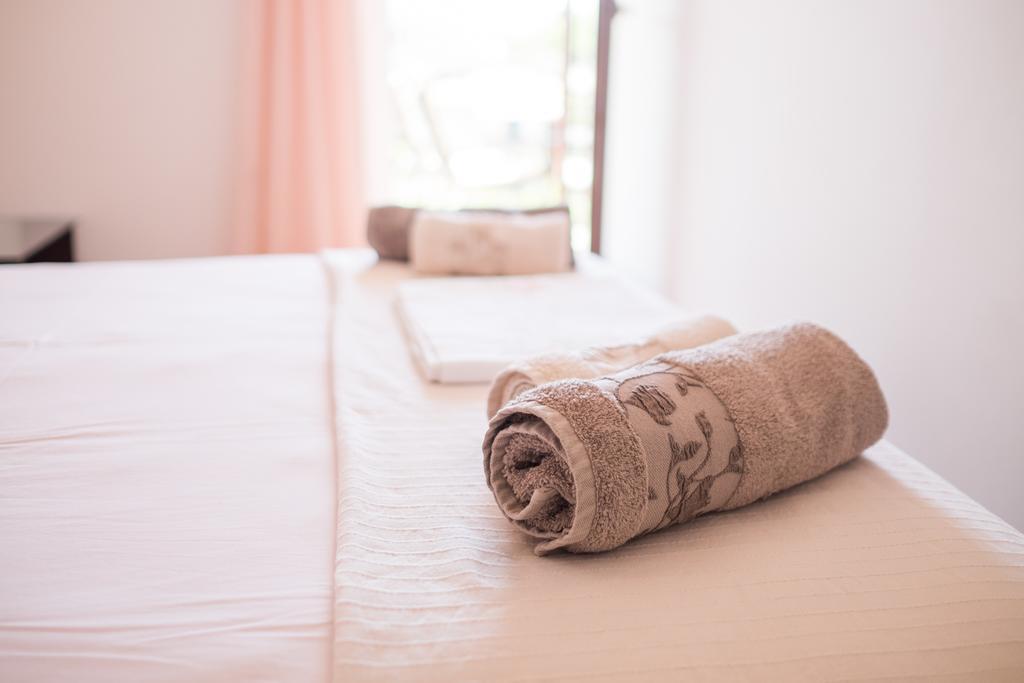 Apartments Iva Кърк Екстериор снимка